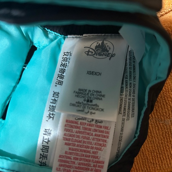 Disney Dog Jacket, XS, smoke free home - Picture 3 of 3